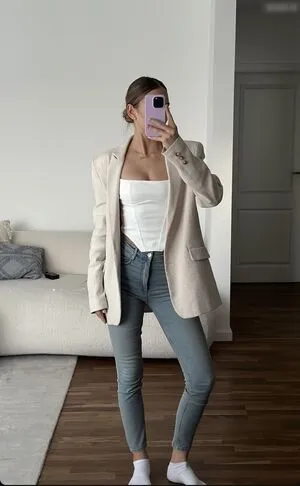 Caro Kotke OnlyFans Leaked Free Thumbnail Picture - #BBXPQNYduB