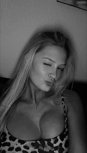 Caro Rmr OnlyFans Leaked Free Thumbnail Picture - #Y93LnnGUWg
