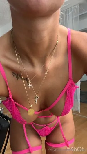 caro_loesel OnlyFans Leaked Free Thumbnail Picture - #uXsUzXS3y6