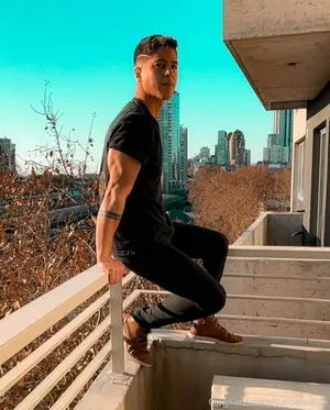 Caroalvaro OnlyFans Leaked Free Thumbnail Picture - #FHJ9Ric6C8