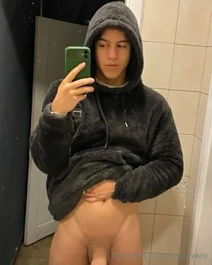 Caroalvaro OnlyFans Leaked Free Thumbnail Picture - #KIUMQtVMT0