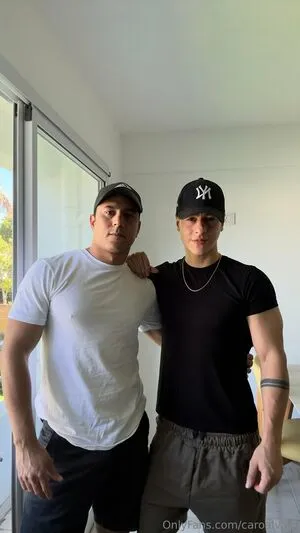 Caroalvaro OnlyFans Leaked Free Thumbnail Picture - #myEvsxYZVi