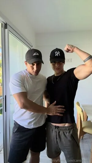 Caroalvaro OnlyFans Leaked Free Thumbnail Picture - #rLMCWM8VUZ