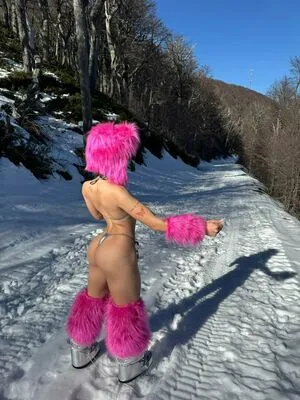 Caroficialok OnlyFans Leaked Free Thumbnail Picture - #hxInRJkiXt