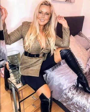 Carol Vorderman OnlyFans Leaked Free Thumbnail Picture - #dJfJtqAPTl