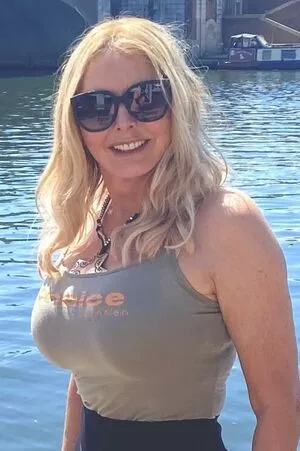 Carol Vorderman OnlyFans Leaked Free Thumbnail Picture - #puZAdmSnt5