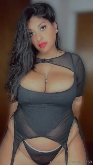 Carola069 OnlyFans Leaked Free Thumbnail Picture - #b8mKrSM6m8