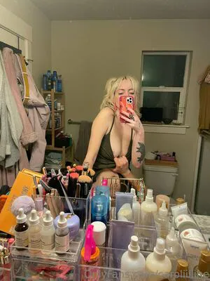 Caroliiiiine OnlyFans Leaked Free Thumbnail Picture - #2j2TTCrG3l