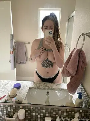 Caroliiiiine OnlyFans Leaked Free Thumbnail Picture - #LAfNMTPdF3