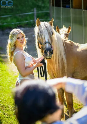 Carolin Gross OnlyFans Leaked Free Thumbnail Picture - #Mf6k9pl5o8