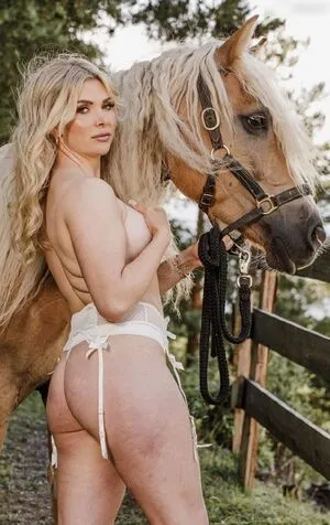 Carolin Gross OnlyFans Leaked Free Thumbnail Picture - #rauKWL4w5M