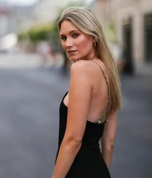 Carolin Niemczyk OnlyFans Leaked Free Thumbnail Picture - #6CIzGYmCnC