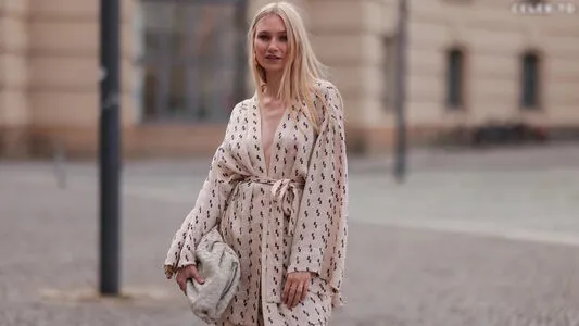 Carolin Niemczyk OnlyFans Leaked Free Thumbnail Picture - #GNPbxym4jo