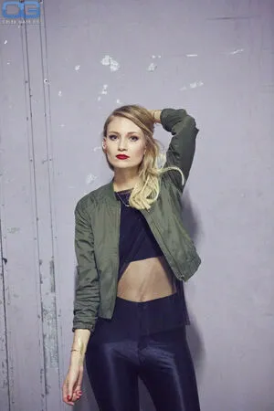 Carolin Niemczyk OnlyFans Leaked Free Thumbnail Picture - #Kg4u29oRpi