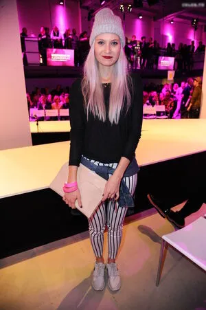 Carolin Niemczyk OnlyFans Leaked Free Thumbnail Picture - #NXSUfTSG7W