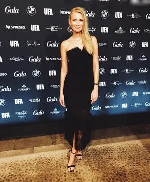 Carolin Niemczyk OnlyFans Leaked Free Thumbnail Picture - #YH6RkMFq4P