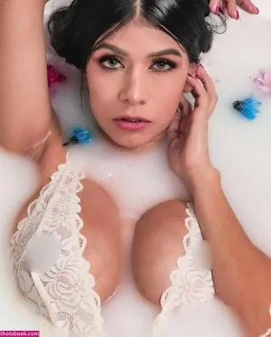 Carolinaromoof OnlyFans Leaked Free Thumbnail Picture - #RUUDLJkMWn