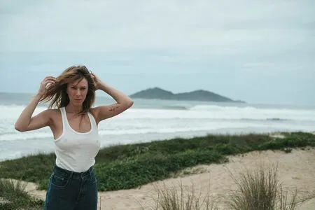 Caroline Abras OnlyFans Leaked Free Thumbnail Picture - #MOf3xfbJqj