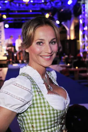 Caroline Beil OnlyFans Leaked Free Thumbnail Picture - #VCBIzX4x9o