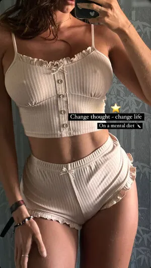 Caroline Einhoff OnlyFans Leaked Free Thumbnail Picture - #HcgaTcgdtb