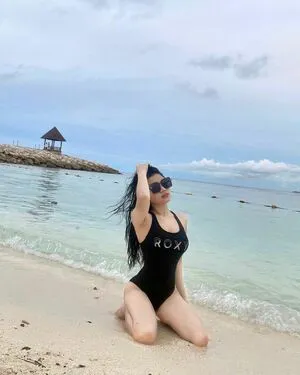 Caroline Lapena OnlyFans Leaked Free Thumbnail Picture - #4qpRWWQqSc