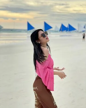 Caroline Lapena OnlyFans Leaked Free Thumbnail Picture - #x6QxtdhzYv