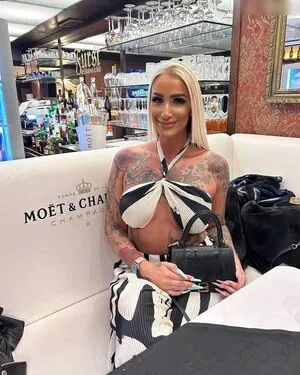 Caroline Rebenstock OnlyFans Leaked Free Thumbnail Picture - #0koAZOTWEH