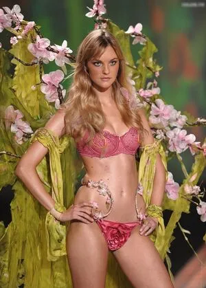 Caroline Trentini OnlyFans Leaked Free Thumbnail Picture - #2QuQXIwBGs