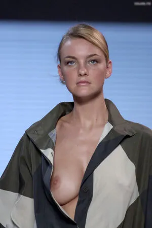 Caroline Trentini OnlyFans Leaked Free Thumbnail Picture - #EwUIFiObfP