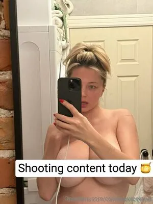 Caroline Vreeland OnlyFans Leaked Free Thumbnail Picture - #0RJZSxyjmn