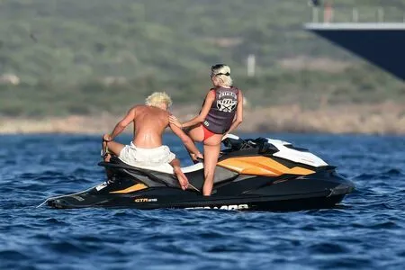 Caroline Vreeland OnlyFans Leaked Free Thumbnail Picture - #T8DILKq9Ax