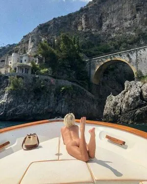 Caroline Vreeland OnlyFans Leaked Free Thumbnail Picture - #b4qkhUXDXb
