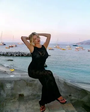 Caroline Vreeland OnlyFans Leaked Free Thumbnail Picture - #uha66TBZeQ
