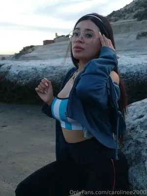 Carolinee2000 OnlyFans Leaked Free Thumbnail Picture - #I3S4RW8C8l