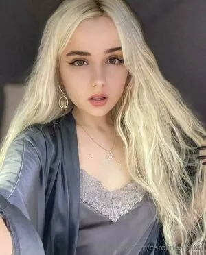 Carolinee2000 OnlyFans Leaked Free Thumbnail Picture - #r5nl3m43UZ