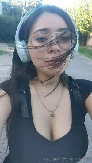 Carolinee2000 OnlyFans Leaked Free Thumbnail Picture - #x06bboDQLB
