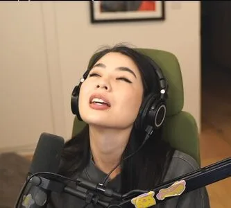 Carolinekwan OnlyFans Leaked Free Thumbnail Picture - #0xX3dhteZK