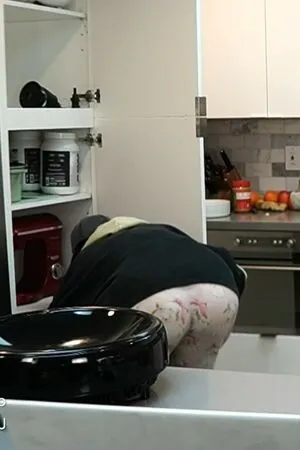 Carolinekwan OnlyFans Leaked Free Thumbnail Picture - #32faQ7Fe5u