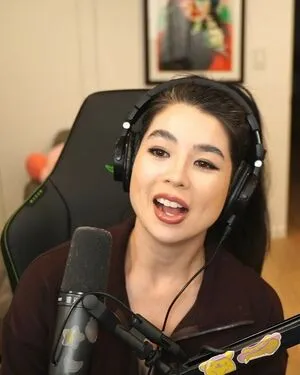 Carolinekwan OnlyFans Leaked Free Thumbnail Picture - #7fpoYs5GGY