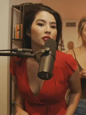 Carolinekwan OnlyFans Leaked Free Thumbnail Picture - #80PCaQQ1RL