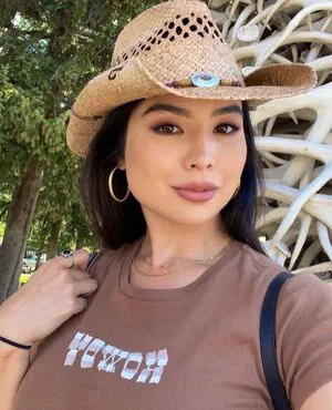 Carolinekwan OnlyFans Leaked Free Thumbnail Picture - #BzvVHxlhnr