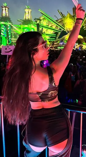 Carolinekwan OnlyFans Leaked Free Thumbnail Picture - #DjbwgGq5xX