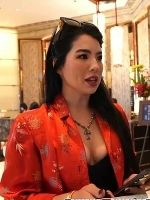 Carolinekwan OnlyFans Leaked Free Thumbnail Picture - #EmMozSxanI