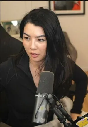 Carolinekwan OnlyFans Leaked Free Thumbnail Picture - #HgiAl6ccaA