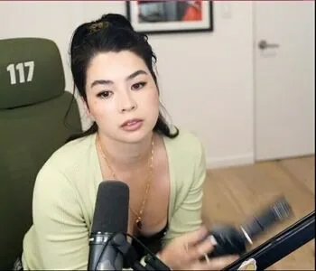 Carolinekwan OnlyFans Leaked Free Thumbnail Picture - #IdLPWcd3n5