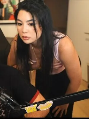 Carolinekwan OnlyFans Leaked Free Thumbnail Picture - #P2e9jD1Xhf