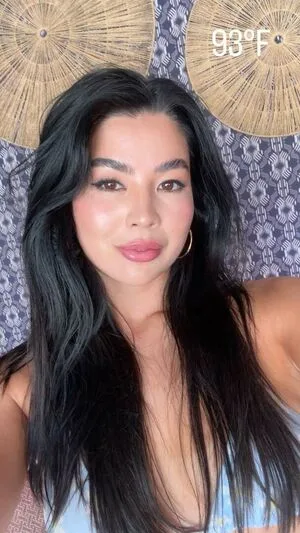 Carolinekwan OnlyFans Leaked Free Thumbnail Picture - #Q3rx2hKcSu