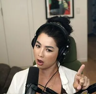 Carolinekwan OnlyFans Leaked Free Thumbnail Picture - #SdCiFyXMRt