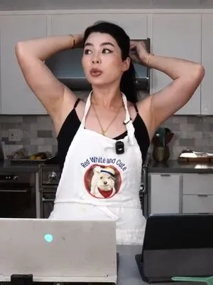 Carolinekwan OnlyFans Leaked Free Thumbnail Picture - #Se3h87S2Pj