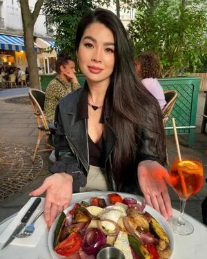 Carolinekwan OnlyFans Leaked Free Thumbnail Picture - #SqPcZx4f9l
